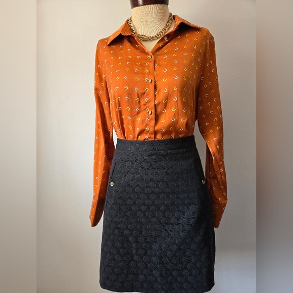 FOR YOU MODA Horseshoe Pattern Burnt Orange Long Sleeve Button Down Shirt. Med - Picture 9 of 13